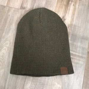 C.C: KNIT DARK GREEN BEANIE